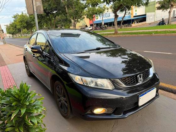 HONDA CIVIC 1.8 LXL SE 16V FLEX 4P AUTOMÁTICO HONDA CIVIC 1.8 LXL SE 16V FLEX 4P AUTOMÁTICO